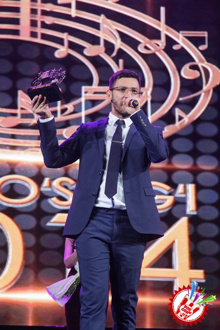 Санъат аҳли учун байрамга айланган оқшом “Йил қўшиғи-2014”