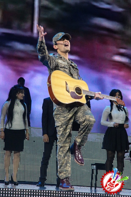 Санъат аҳли учун байрамга айланган оқшом “Йил қўшиғи-2014”