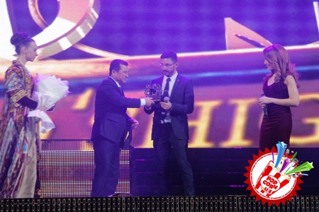 Санъат аҳли учун байрамга айланган оқшом “Йил қўшиғи-2014”