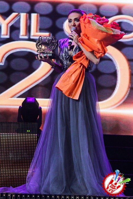 Санъат аҳли учун байрамга айланган оқшом “Йил қўшиғи-2014”