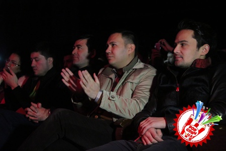 Манзура биринчи имтиҳонини аъло даражада уддалади. Концерт тафсилотлари