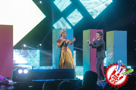 Манзура биринчи имтиҳонини аъло даражада уддалади. Концерт тафсилотлари