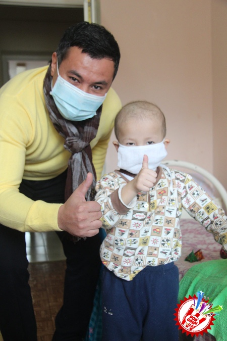 Ғубор оралаган қалбларга ҳурсандчилик бағишлаш истагида ҳайрли ишга қўл урилди