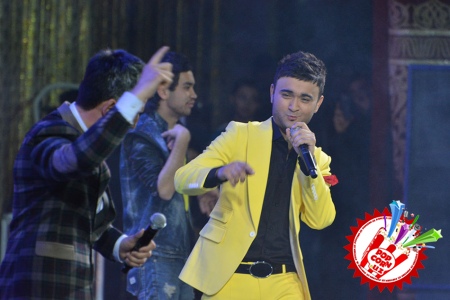 Эстрадамиз юлдузи Шоҳруҳхонни муборакбод этамиз