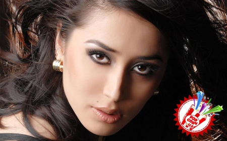 Каниза энди Қўқонлик ёри ҳақида куйламоқчи...