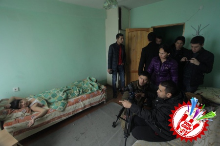 “Тушларимга киринг Отажон”... Клип жараёнлари