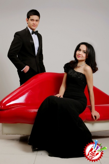 "Диёр" гуруҳи барчани рақсга чорламоқда