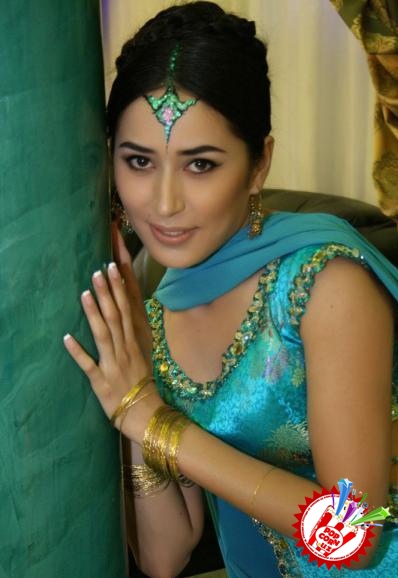 Канизанинг ижодига бефарқ бўлмаган мухлислари диққатига...