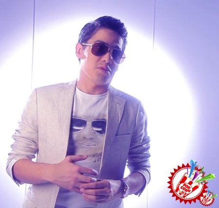 Жасур Гаипов ваъдага мувоффиқ 2015 йилда мухлислари учун кутилмаган туҳфалар тайёрламоқда