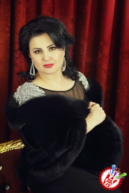 Бир неча йиллик танаффусдан сўнг ижодга қайтган Шоҳсанамдан янги қўшиқ ва клип