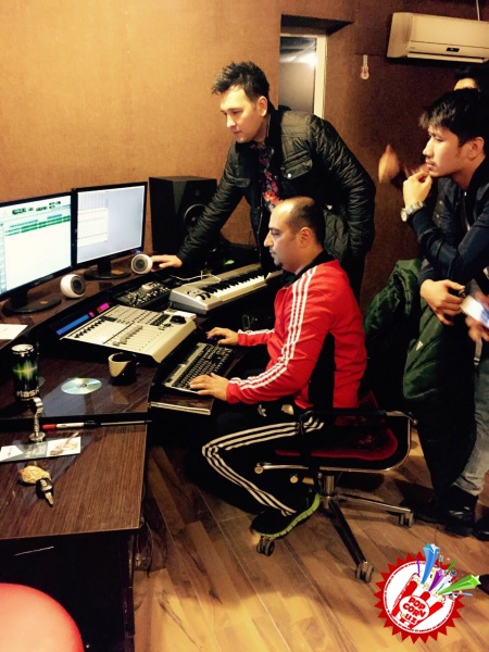 Сардор Раҳимхон ва “Манго” гуруҳидан тез кунда дуэт тарона