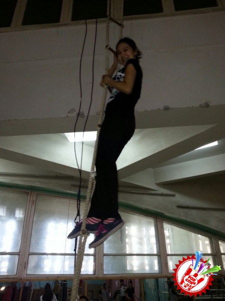  Цирк аренасидаги “Юлдузлар ёғдуси” 