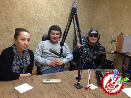 “Ўзбегим таронаси”  радиосида “Айрилиқ-2” кинокартинасининг ижодий жамоаси меҳмон бўлишди