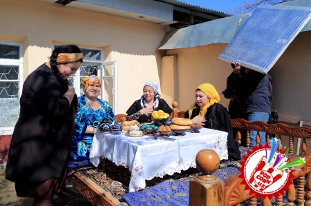 Канизадан "Кетаман" таронасига ишланган видеоклипидан фоторепортаж