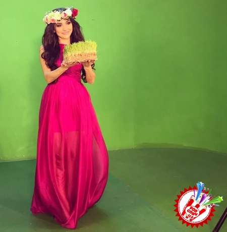 Нилуфар барчани рақсга чорламоқда!