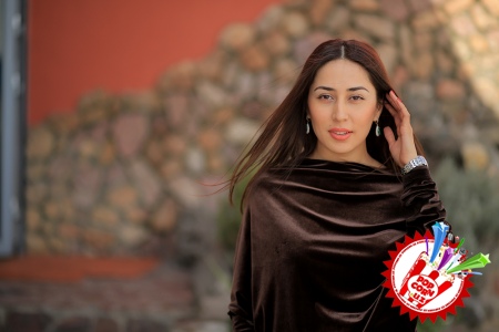 Канизанинг фан клуби аъзолари билан ижодий учрашуви ва “Кетаман” клипи премьераси