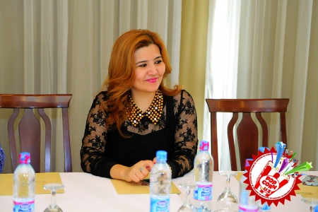 Канизанинг фан клуби аъзолари билан ижодий учрашуви ва “Кетаман” клипи премьераси