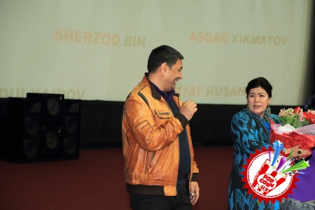 \"Ишдаги ишқ\" комедия жанридаги фильмнинг премьераси
