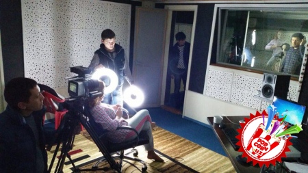 Тез кунда...Обид Юнусов куйлаган \'\'Қарамайсиз\'\' номли қўшиқ янги талқинда