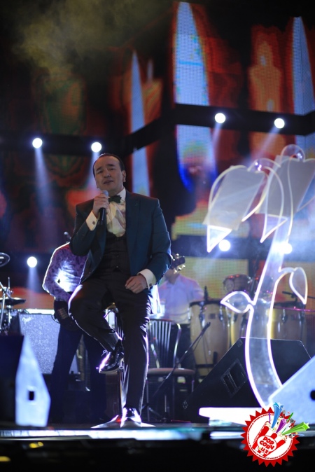 ''Ардоғимдасиз'' Ўзбекистон халқ артисти Озодбек Назарбековнинг яккахон концерт дастури тафсилотлари