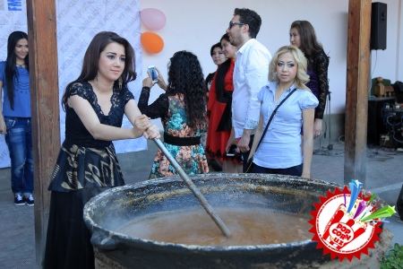 Фм 101.5  "Гранд" радиосида ҳам "Сумалак шоу" бўлиб ўтди