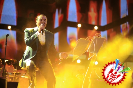 Озодбек Назарбеков мухлисларни йиғлатди... \"Айтиб бераман\"