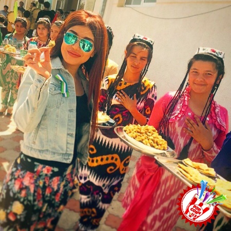 Ўзбекистон Республикаси мустақиллигининг 24 йиллигига бағишлаб “Биз – буюк юрт фарзандларимиз!” шиори остида ёшлар фестивали бўлиб ўтмоқда