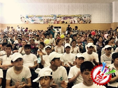 Ўзбекистон Республикаси мустақиллигининг 24 йиллигига бағишлаб “Биз – буюк юрт фарзандларимиз!” шиори остида ёшлар фестивали бўлиб ўтмоқда