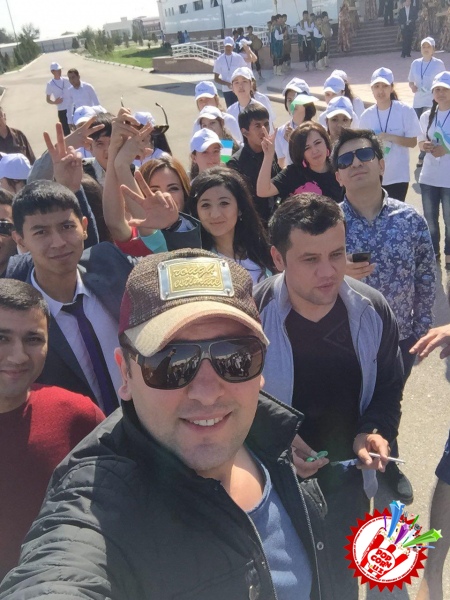 Ўзбекистон Республикаси мустақиллигининг 24 йиллигига бағишлаб “Биз – буюк юрт фарзандларимиз!” шиори остида ёшлар фестивали бўлиб ўтмоқда