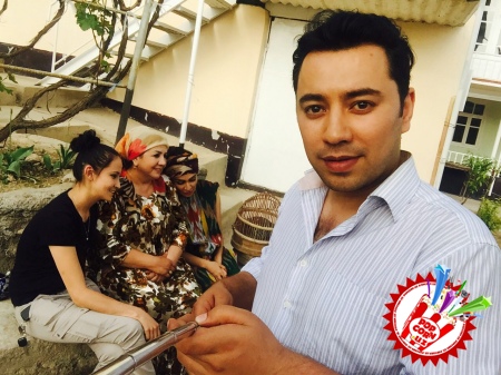 Муниса Ризаева ўзи кир ювиб, тандирда нон ёпишни ҳам биладими...