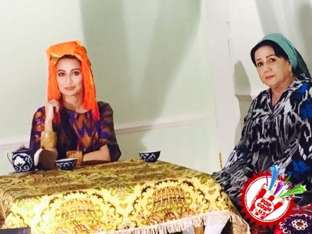 Муниса Ризаева ўзи кир ювиб, тандирда нон ёпишни ҳам биладими...