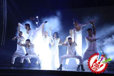 Мафтункор Шаҳзода “ПРЕМИЯ МУЗ-ТВ 2015” гала концертида иштирок этиш учун таклиф этилди. Концерт хақида батафсил