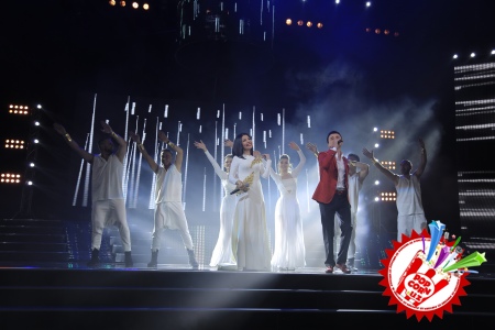 Мафтункор хонанда Шаҳзода ва Улуғбек Раҳматуллаевдан \"Рашк\" олқишларга сазовор бўлган дуэт премьераси