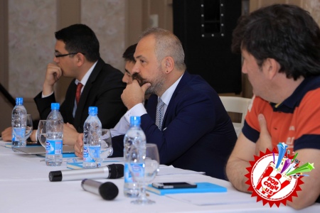 Тиббиёт фанлари доктори, профессор Dr Voice иштирокида  матбуот анжумани бўлиб ўтди