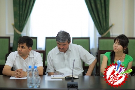 “Ёш авлодни маънавий олами ва уни юксалтиришда миллий эстрада санъатининг ўрни” мавзусидаги матбуот анжумани