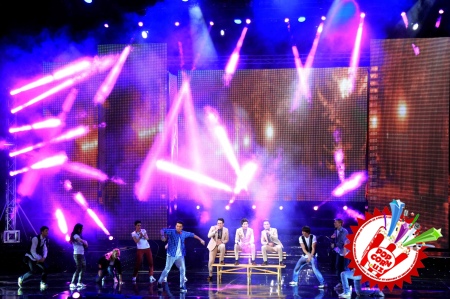 "Уммон" мухлислари олдидаги имтиҳондан аъло даражада ўтди. Концертдан батафсил