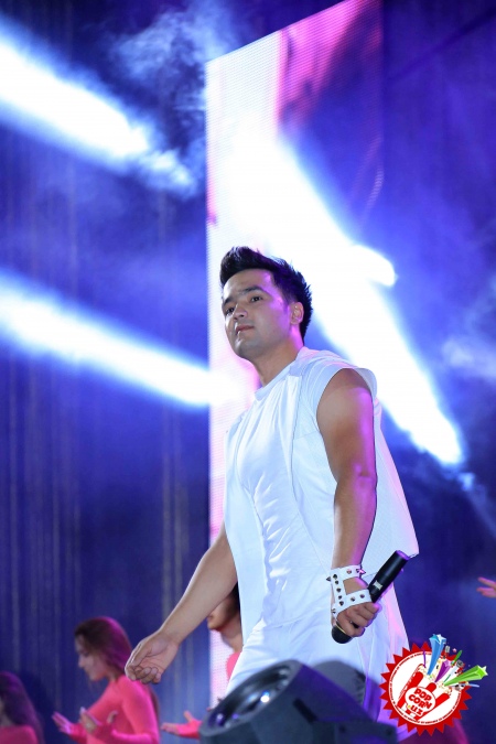 "Уммон" мухлислари олдидаги имтиҳондан аъло даражада ўтди. Концертдан батафсил