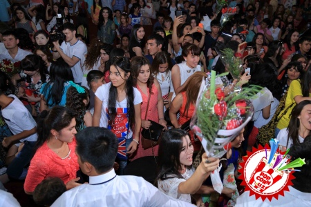 "Уммон" мухлислари олдидаги имтиҳондан аъло даражада ўтди. Концертдан батафсил