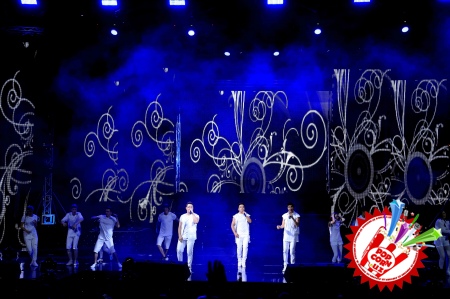 "Уммон" мухлислари олдидаги имтиҳондан аъло даражада ўтди. Концертдан батафсил