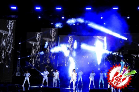 "Уммон" мухлислари олдидаги имтиҳондан аъло даражада ўтди. Концертдан батафсил