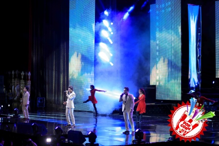 "Уммон" мухлислари олдидаги имтиҳондан аъло даражада ўтди. Концертдан батафсил