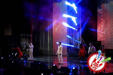 "Уммон" мухлислари олдидаги имтиҳондан аъло даражада ўтди. Концертдан батафсил