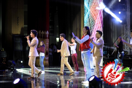 "Уммон" мухлислари олдидаги имтиҳондан аъло даражада ўтди. Концертдан батафсил