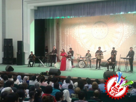 Ўзбекистон халқ артисти Насиба Абдуллаева мухлислари учун ижодий кеча уюштирди