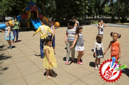 1 июнь – “Халқаро болаларни ҳимоя қилиш куни” муносабати билан болажонларга қувонч улашилди. Ҳайрия тадбири