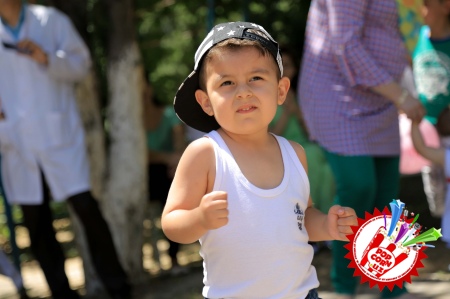 1 июнь – “Халқаро болаларни ҳимоя қилиш куни” муносабати билан болажонларга қувонч улашилди. Ҳайрия тадбири