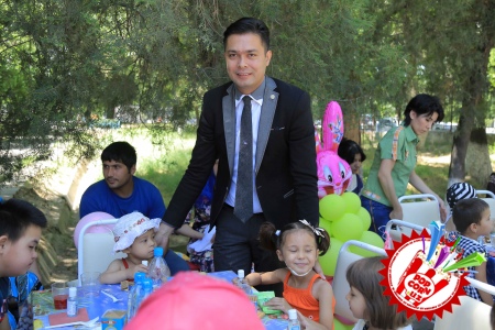 1 июнь – “Халқаро болаларни ҳимоя қилиш куни” муносабати билан болажонларга қувонч улашилди. Ҳайрия тадбири