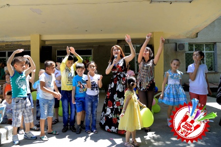 1 июнь – “Халқаро болаларни ҳимоя қилиш куни” муносабати билан болажонларга қувонч улашилди. Ҳайрия тадбири