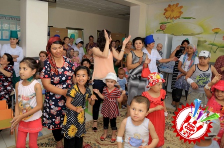 Руспублика онкология илмий марказининг болалар бўлимида “1 июнь -  Бутунжаҳон болаларни ҳимоя қилиш куни”га бағишланган хайрия тадбири 