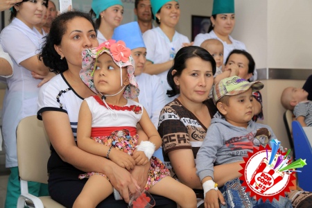 Руспублика онкология илмий марказининг болалар бўлимида “1 июнь -  Бутунжаҳон болаларни ҳимоя қилиш куни”га бағишланган хайрия тадбири 